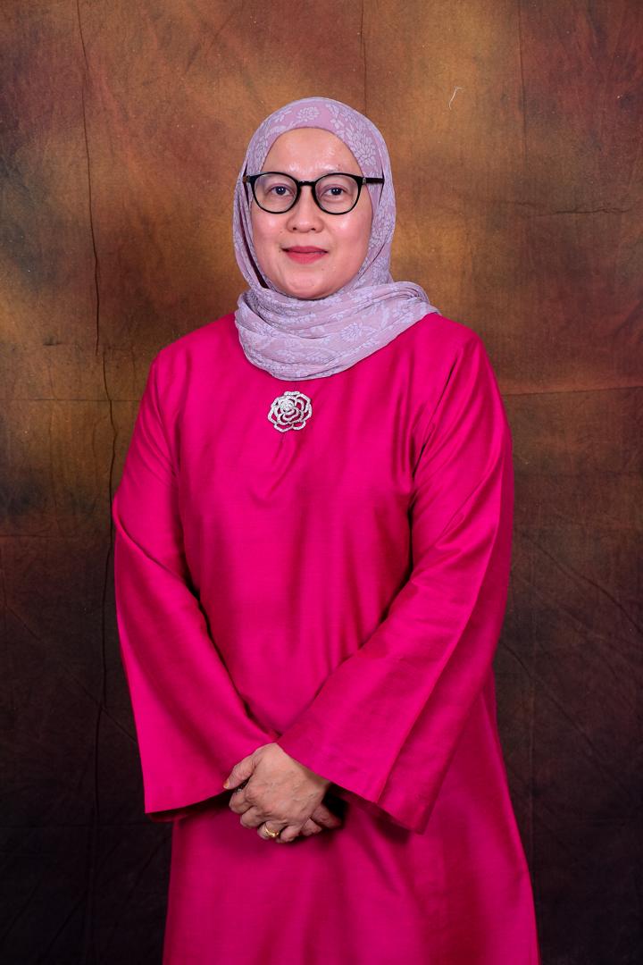 DR. WAN MARINA<br>WAN ISMAIL</br>
